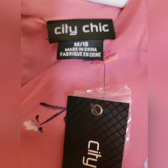 🎀 City Chic Pink Ruffled Tie Front Sundress 🎀 - Picture 9 of 10